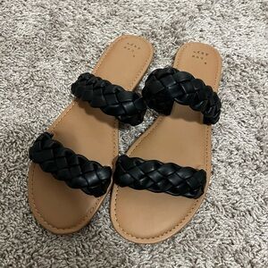NWOT black braided a new day sandal